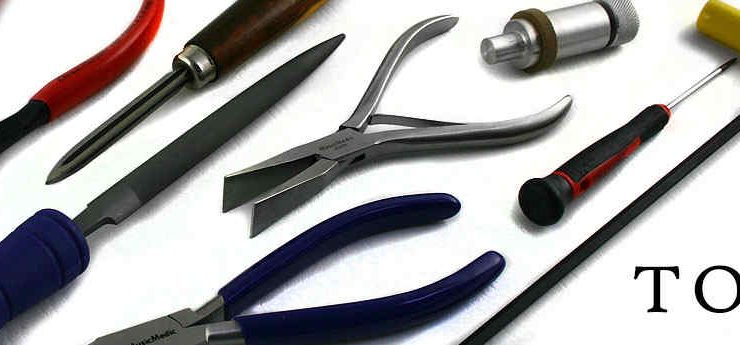 چند ابزار مهم تعمیراتی که باید در خانه شما باشد